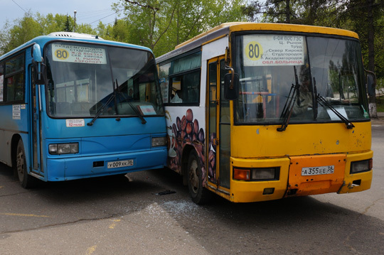 Дырка в полу автобуса