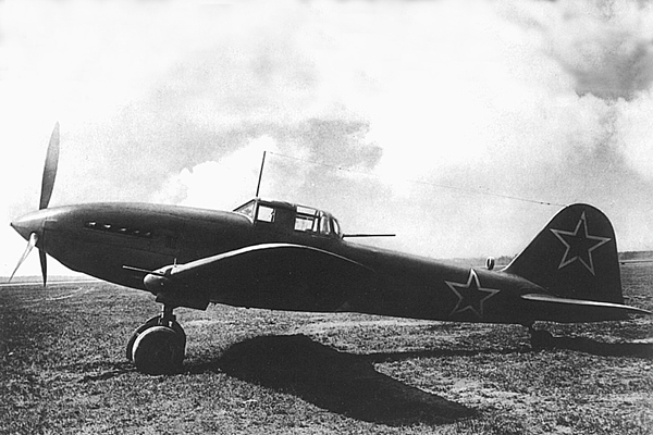 The first flight of the Il-10 attack aircraft - IL-10, Longpost, The first flight, Attack aircraft