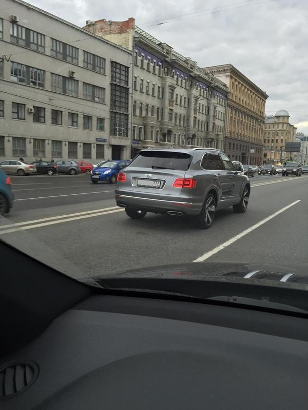В стране кризис, в Москве вторник Красивая жизнь, Вторник, Москва, Сад, Bentley Bentayga, Длиннопост