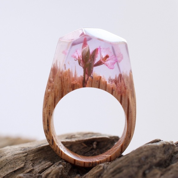  ,        , , , Secret Wood, 