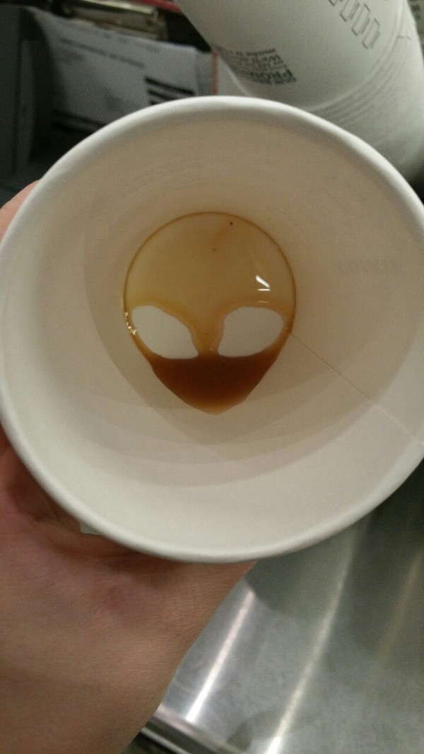 Стаканчик кофе директора Рент-ТВ