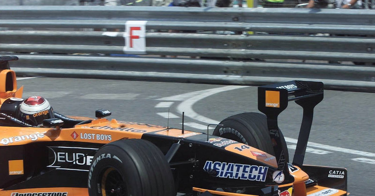 C f 1 e. Эрроуз 2001. Arrows f1 2001. Arrows Монако 2001. F1 2001 cars.