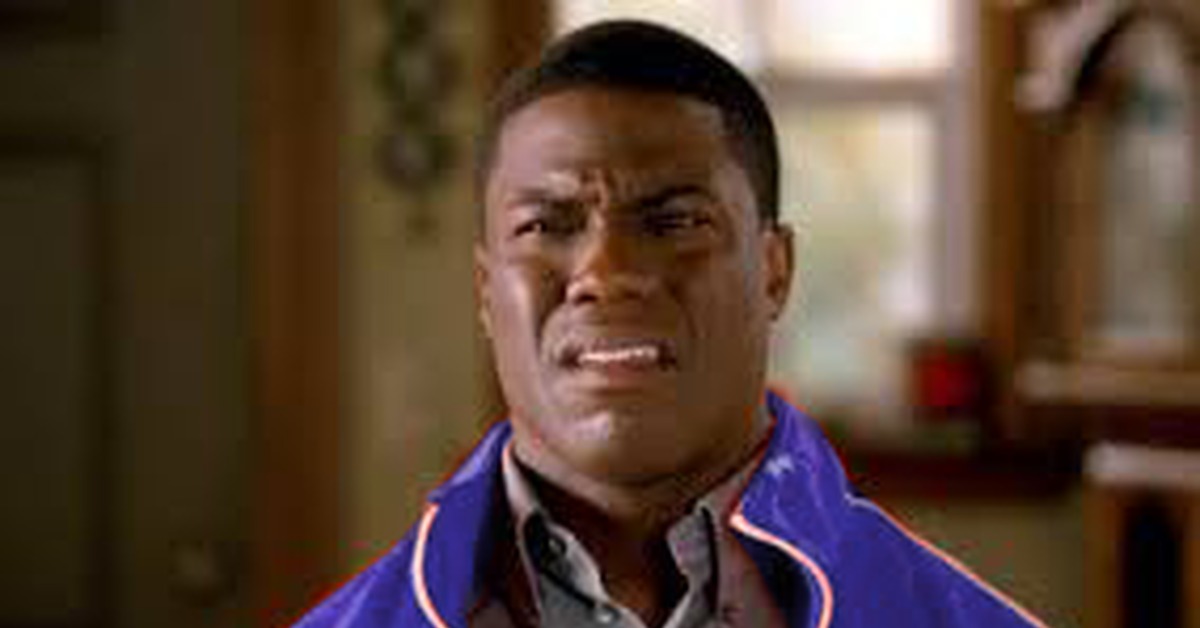 zasunuli-ey-v-popu-vse-chto-mogli-pozvolit-bryunetke-delayut-massazh