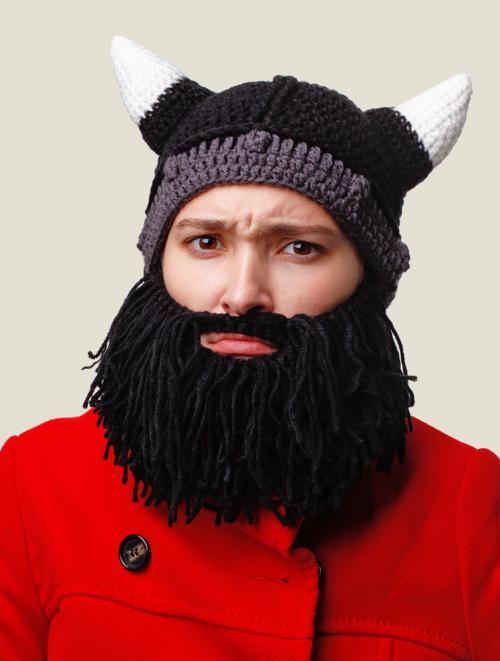 Шапочка для девушек, которым приходится поздно возвращаться домой тёмными переулками!!!