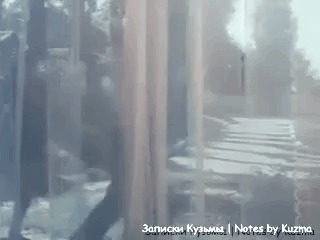 Маленькая подборка смешных гиф-анимаций из фильма "Приключения Электроника". Анимация, Гифка, Ностальгия, Юмор, Крылатые качели, ВКонтакте, Длиннопост