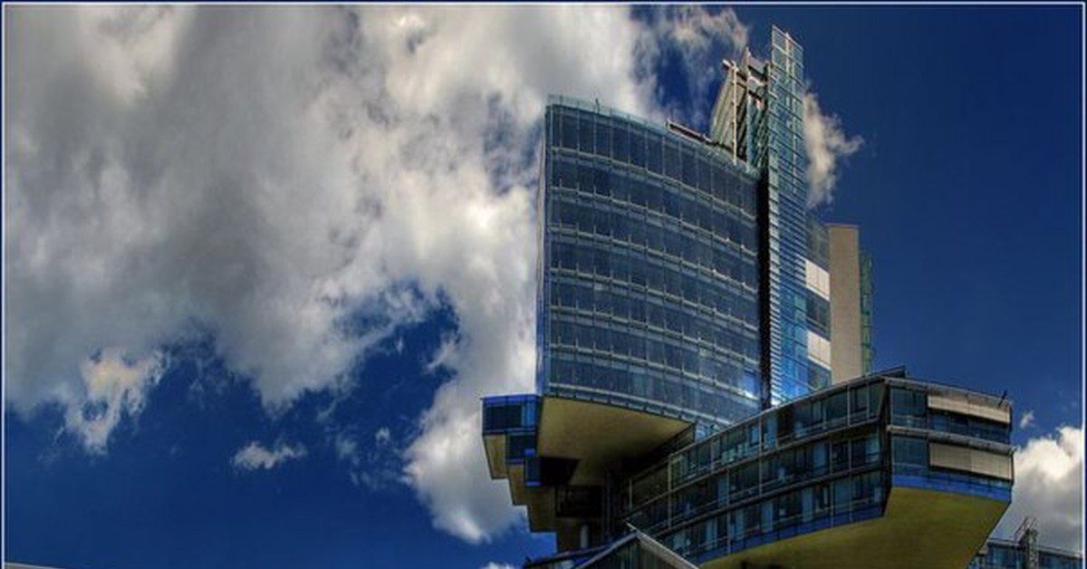 Фото здания. Nord lb building в Ганновере, Германия.. Штаб-квартира банка Nord/lb Ганновер. Здание Norddeutsche Landesbank. Здание банка Nord lb в Ганновере.