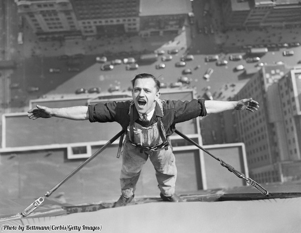 Window cleaner at work. Empire State Building in 1936. - Reddit, Window cleaners, 1936