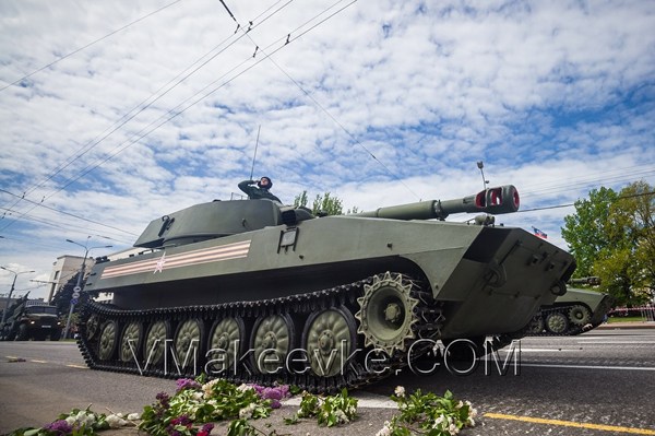 День Победы в ДНР. Донецк Донецк, 9 мая - День Победы, Военный парад, Политика, ДНР, Длиннопост, Украина
