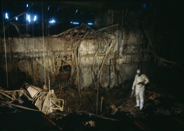 Чернобыль - внутри Саркофага. саркофаг, чернобыль, фотограф, радиация, длиннопост