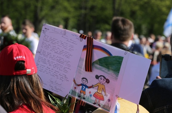 В Латвии не только нацисты живут! Празднование Дня Победы в Риге! 9 мая - День Победы, Победа, Память, Рига, Праздники, Мэр Риги Ушаков, Длиннопост