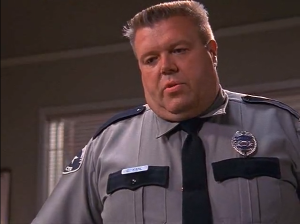   9-9 (Malcolm in the Middle s01e10)