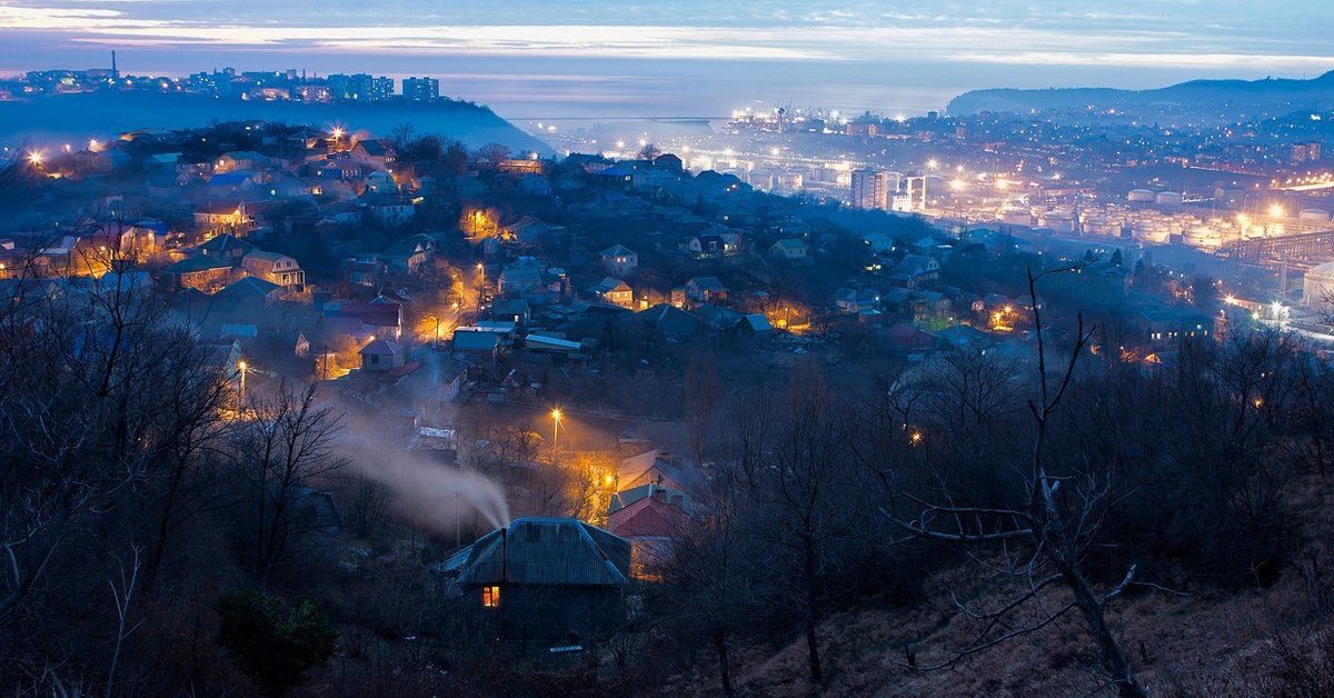 Фото города туапсе ночью