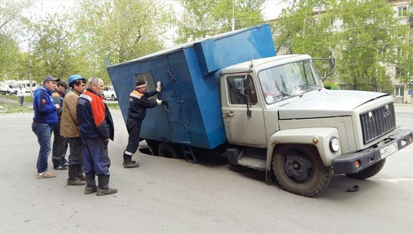   ѻ              , , , 