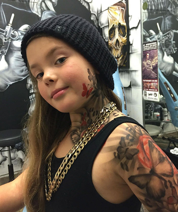 Татуировки для детей: художник радует пациентов детской больницы рисунками на коже
