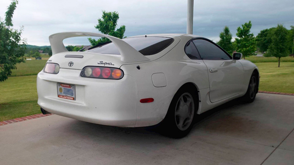 Toyota Supra � �������� ����� 1 ���.��!