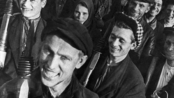 Конвейер: друг или враг?. Длиннопост, Конвейер, За и против, Пролетариат, Барыга, Издательский дом КоммерсантЪ