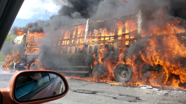 burning truck - My, Dalnoboy, Fire, Wagon, Zhigulevsk, Truckers