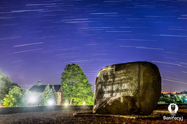 Памятник Давыду Гарадзенскаму, вид на Коложу. Гродно.