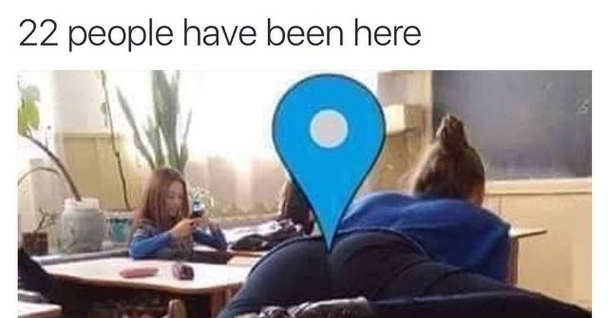 большая группа людей. много людей. человек радостный. общая фотография людей. 22 people.