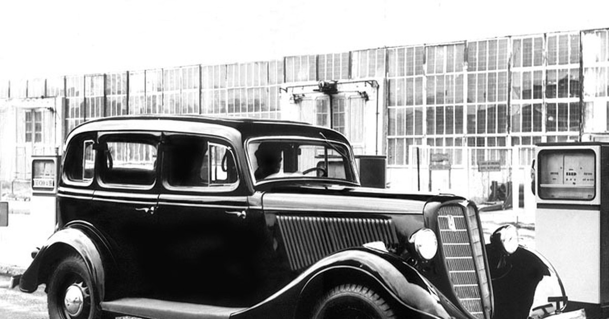 Первая машина газ. ГАЗ м1 1934. ГАЗ м1 эмка. Советский автомобиль ГАЗ-м1. ГАЗ м1 эмка 1930.