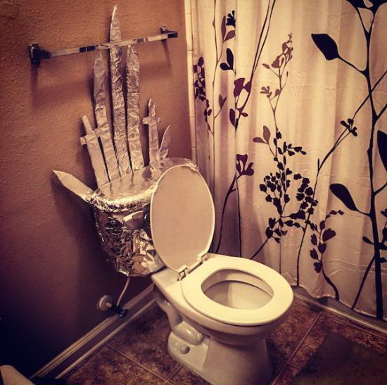 Надо так понимать, что на занавесках - богороща )