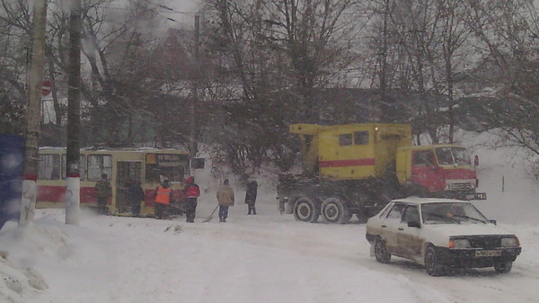 Суровая зима выдалась Трамвай, Депо, Зима, Снег, Электро, Транспорт, Длиннопост