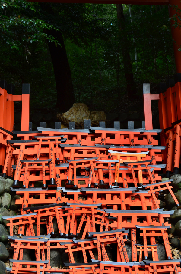 Kyoto, Fushimi Inari shrine / ,    .2 , , Inari, , , 