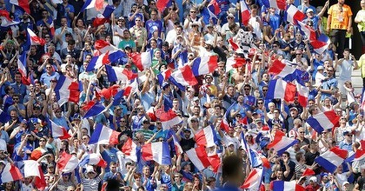 Франция является европой. Football Fans France. Француз популярный на Европе.