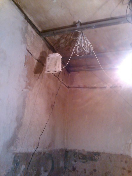    - ! Wi-Fi, , , 