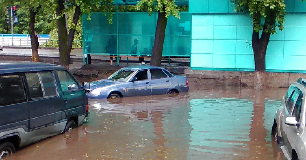 под дождем новокузнецк. под дождем новокузнецк. новокузнецк дождь. под дождем новокузнецк. шоу под дождем санкт-петербургский театр искушение.
