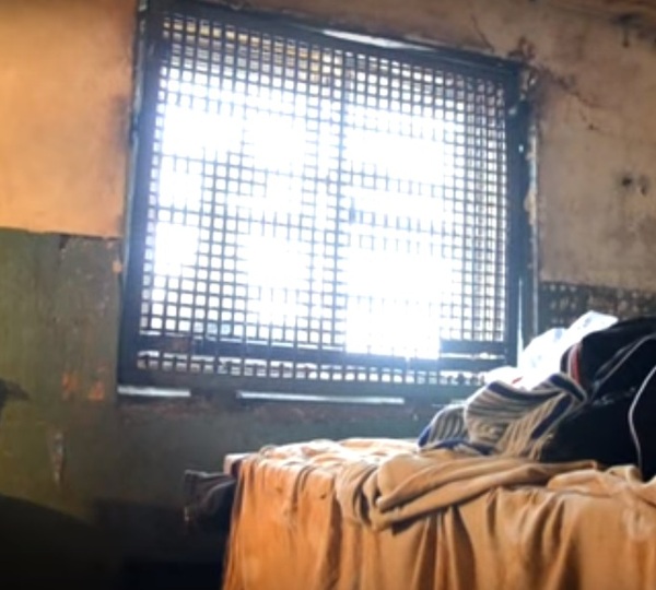 Насильника несовершеннолетней освободили из тюрьмы из-за участия в так называемой «АТО»