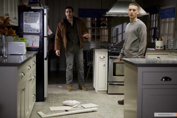 Советую посмотреть фильм "Братья"(2009)