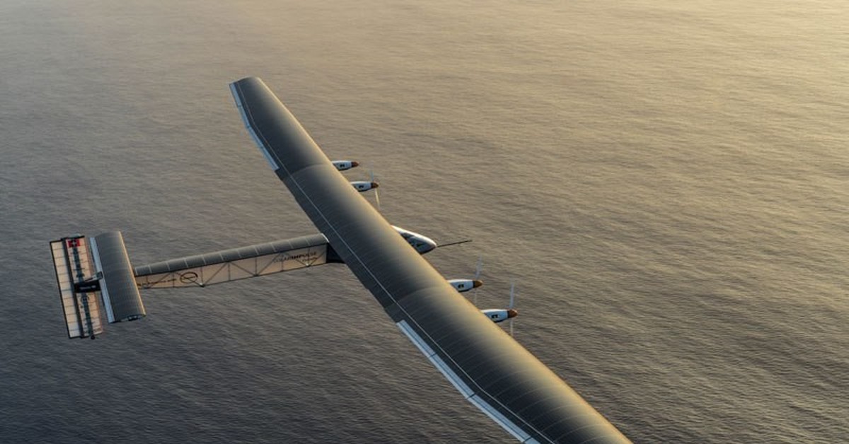 Энергия самолета. Solar Impulse 2. «Солнечный» самолет Solar Impulse. Солнечные батареи в авиации. Самолет на батарейках.