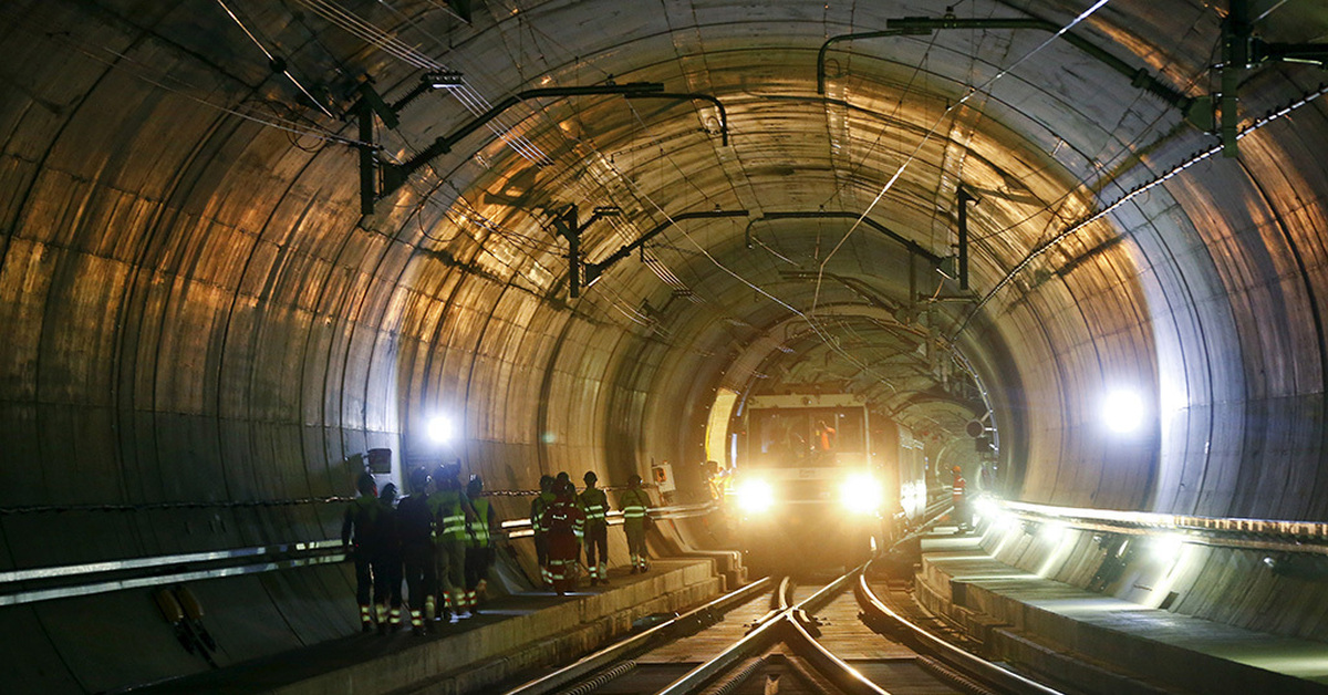 Метро под. Тоннель метрополитена тм10. Казань метро тоннель. Притоннельные сооружения метрополитена. Красноярск вокзал туннель.