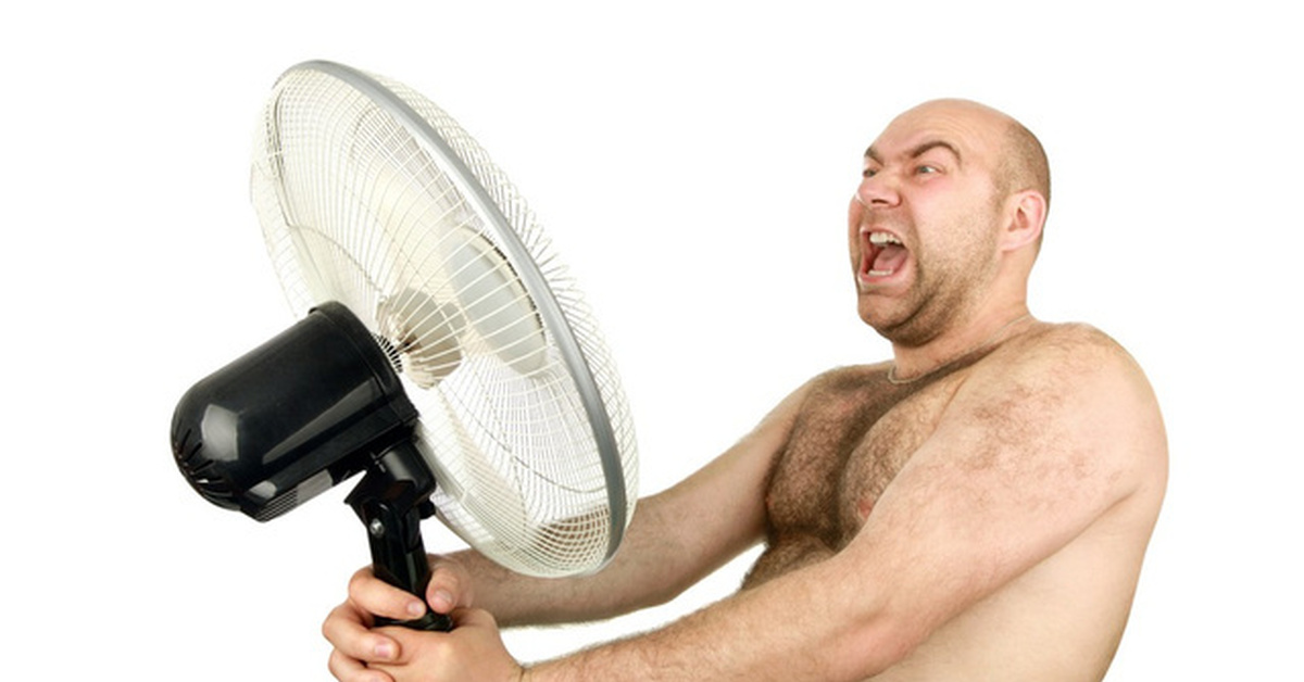 Не жаркий но душный. Прикольные вентиляторы. Гигантский вентилятор. Смешной вентилятор. Человек-вентилятор.