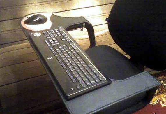 Подставка под клавиатуру под кресло
