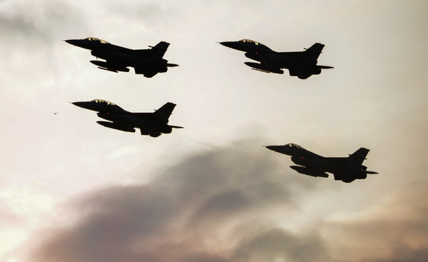 Истребители НАТО поднялись на перехват российского Ан-26 в небе над Балтикой