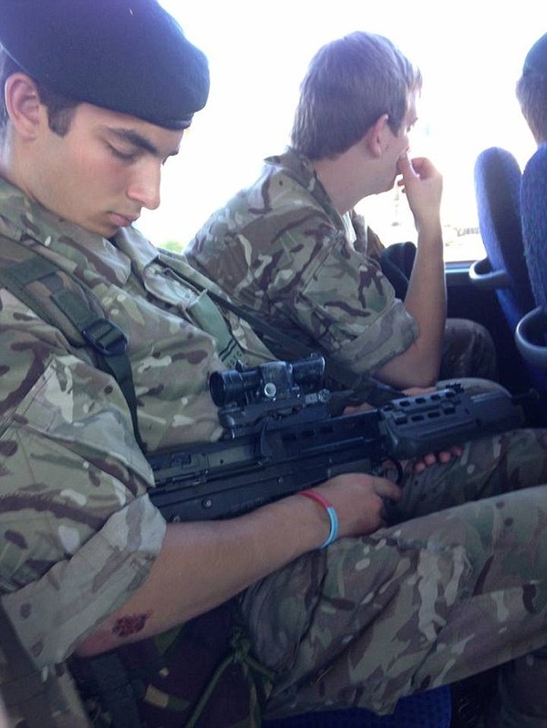 ������ ���