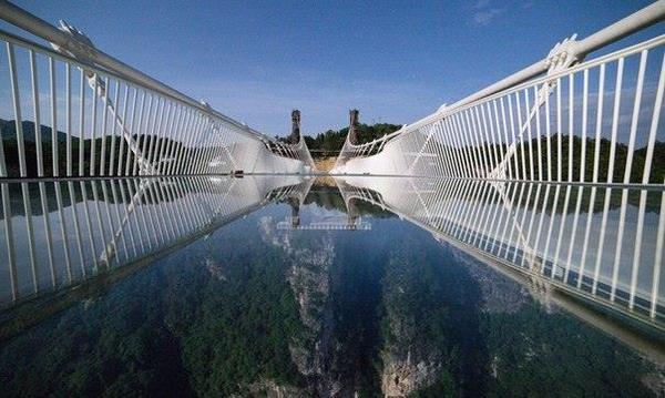 The longest and widest glass bridge in the world. - Long, Glass Bridge