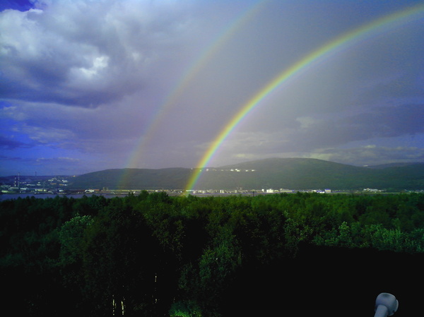 Fleeing August... Do not rush! - My, Rainbow, Double Rainbow, Murmansk, Summer, View from the window, Lyrics, 
