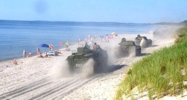 Summer, sea, sun, Russian beach. - Beach, Kaliningrad region, Military equipment