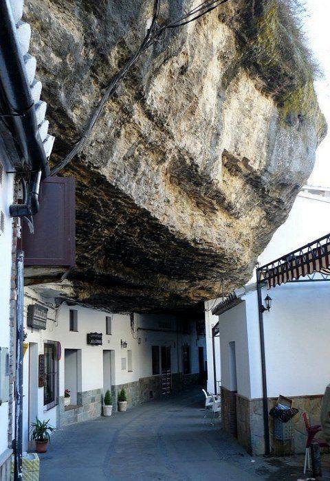 Spain, rocky village - The rocks, Village