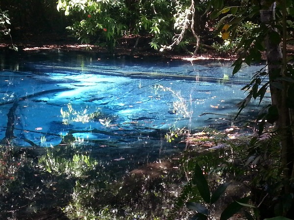 Безумно красивый цвет воды, фото в натуральных красках.