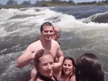 Очень экстремальное купание Адреналин, Купания, Водопад, Смерть, Гифка