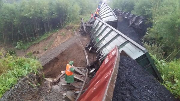 Train wreck, Chuguevka Primorsky Krai, Primorye drowns. - Crash, Потоп