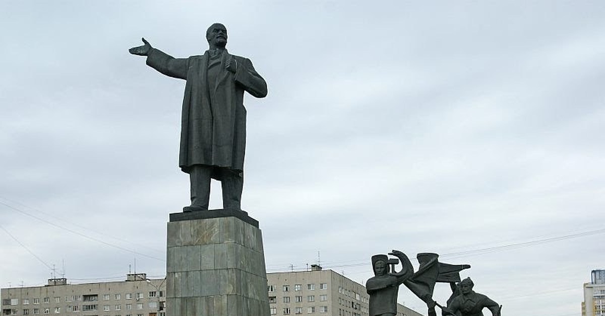 Ленина нижний новгород. Город Горький площадь Ленина. Памятники Ленину в Нижнем Новгороде городе горьком. Площадь Ленина Нижний Новгород фото. Нижний Новгород памятник Ленину зимой.