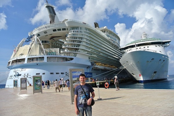 Ship: Oasis Of The Seas 5* | Company: Royal Caribbean Cruises. Cruise in the Caribbean, January - 2015 - My, , Ship, , , Photo, Caribs, Sea