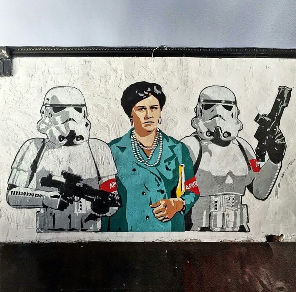 Nonna and stormtroopers. - Street art, Graffiti, Zoom Street Art, The Diamond Arm, Nonna Mordyukova, Star Wars stormtrooper