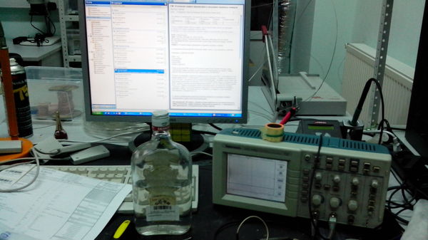 Boring job of an engineer - My, Photos from work, Engineer, Taganrog, EEG, Work, Circuitry, Oscilloscope