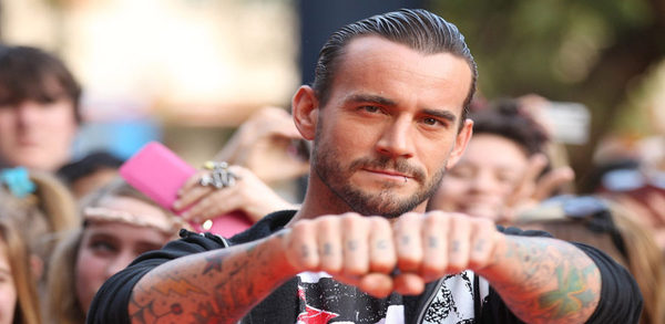 Famous wrestler CM PUNK tried his hand at the UFC - WWE, Ufc, , The fight, Ears